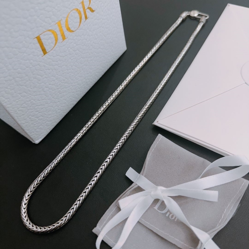 chr1st1an D10r necklaces